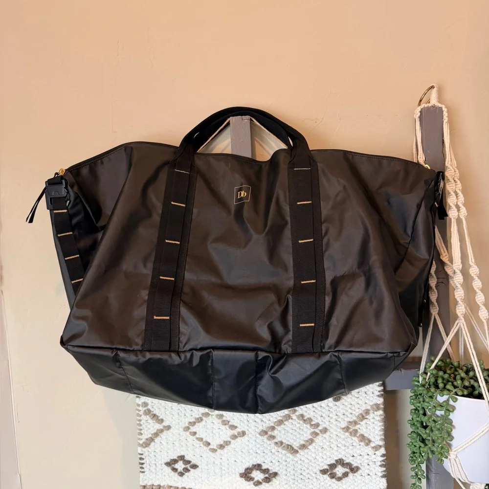 Db Bennified 3.0 Limited Edition Duffel Bag Black NWOT Do Better Project Travel